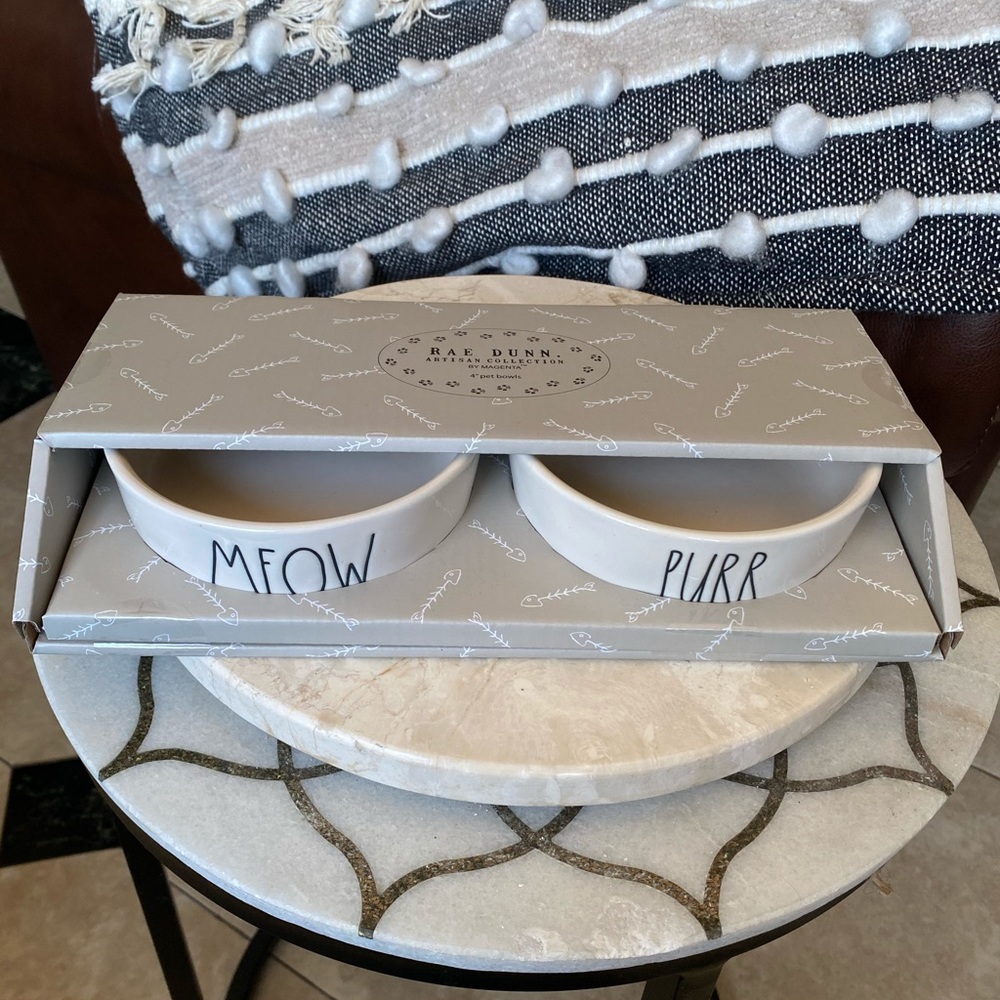 ❌SOLD❌. Rae Dunn Cat Bowl Set - Picture 2 of 5